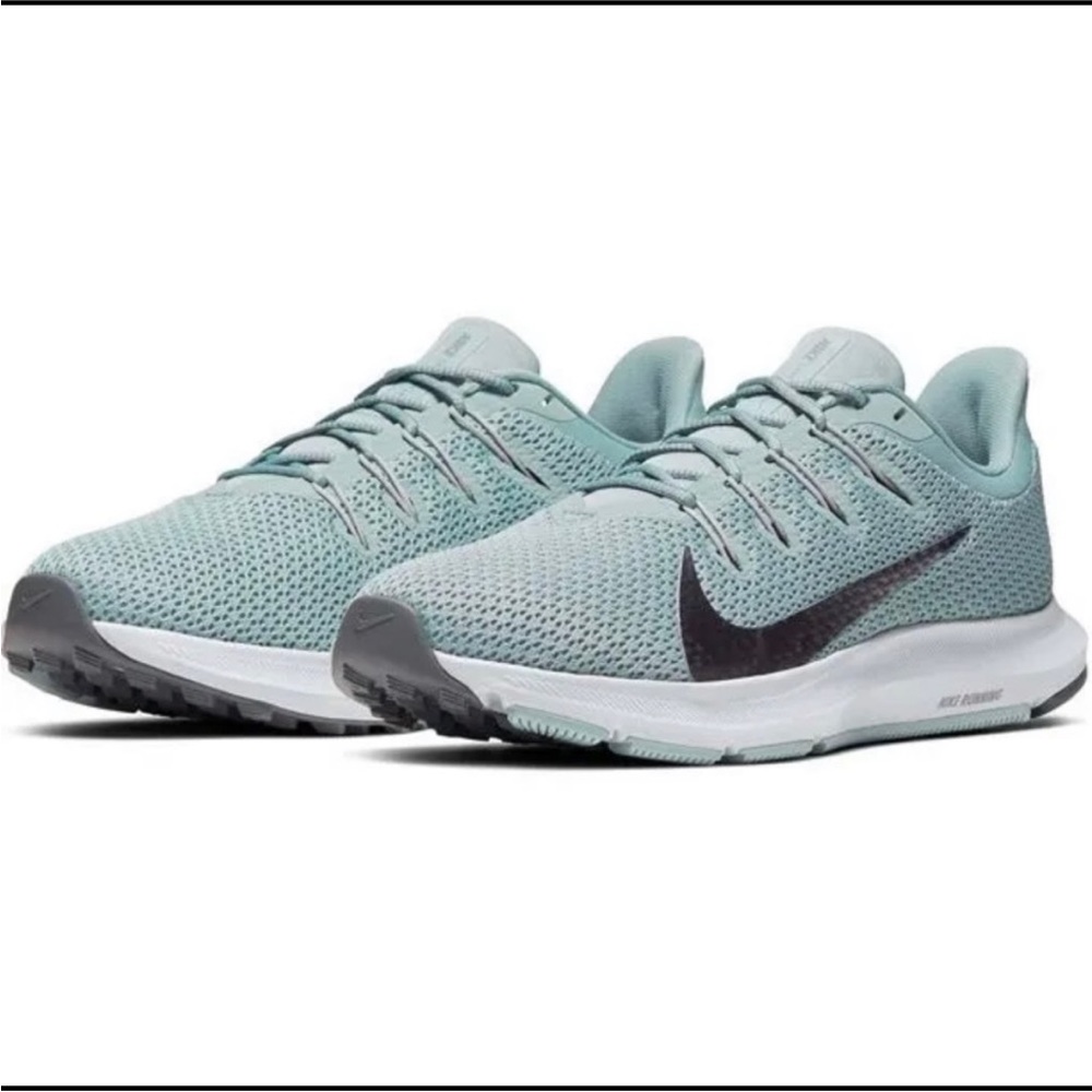 Nike Quest 2 Athletic Running Shoes Sz 7.5 Blue Green